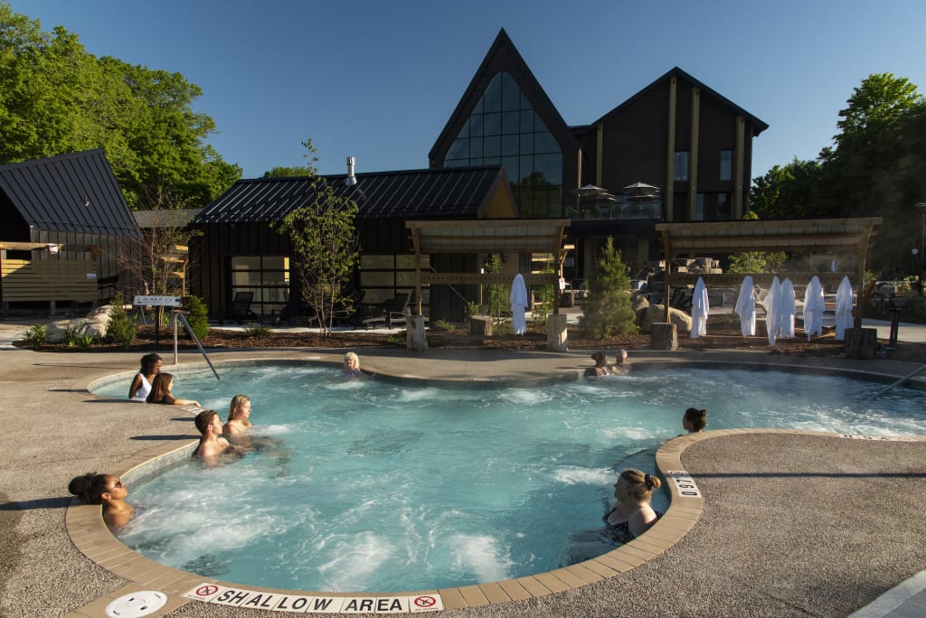 Finnish Spa Experience in Canada Vettä Nordic Spa-exterior pool